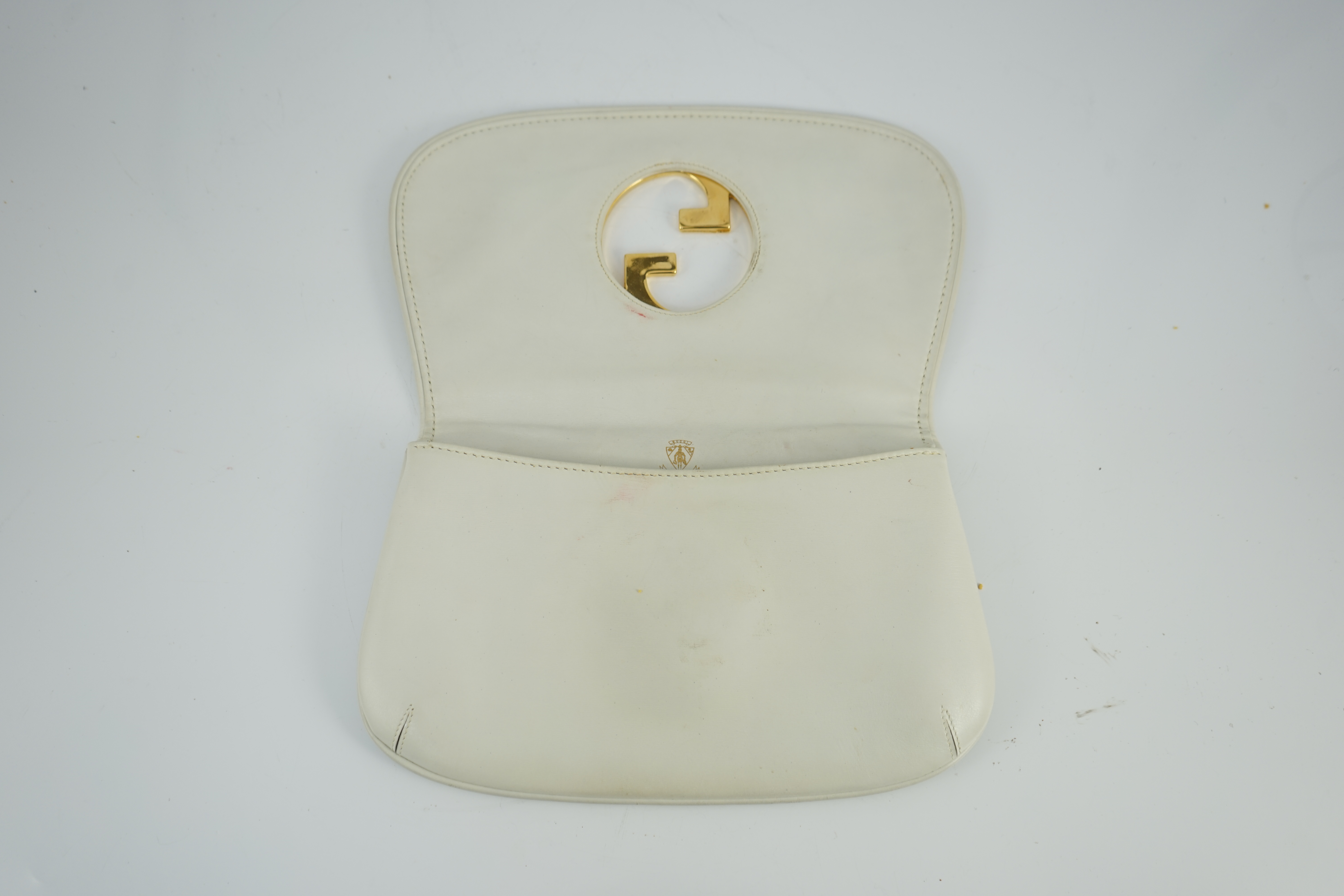A vintage Gucci Blondie Unicorn white leather clutch bag, width 28cm, depth 4cm, height 16cm